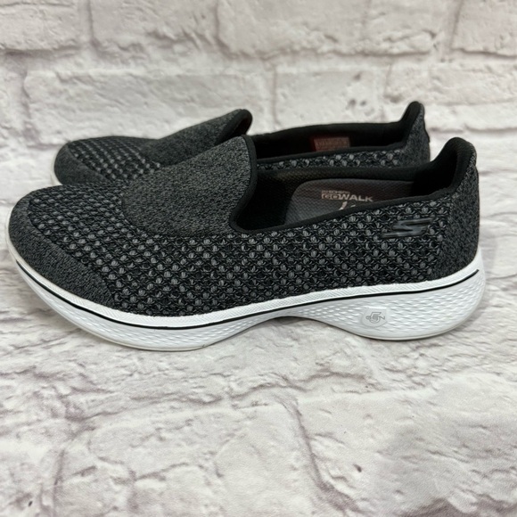 Skechers Women's Go Walk 4 Kindle Slip-On Shoes sneakers walking shoes 6.5 - Picture 1 of 6